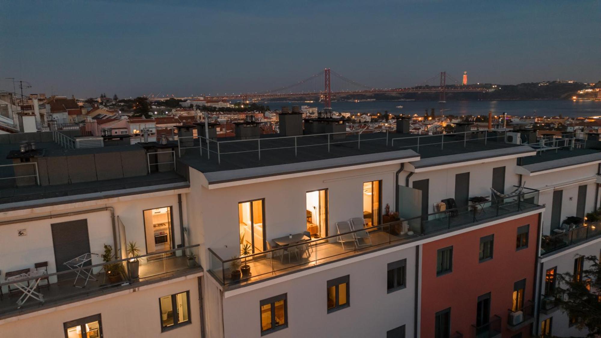 Premium Flat At Ajuda/Belem With Balcony, Parking! Apartment Lisbon Exterior photo